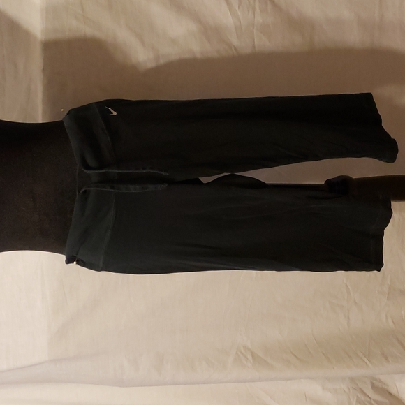 Athletic tie front capris - Picture 2 of 5